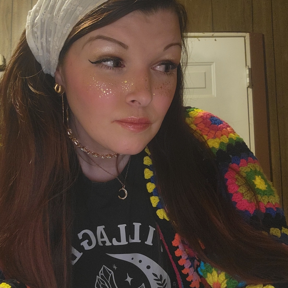 Meet your Posher, Kayla